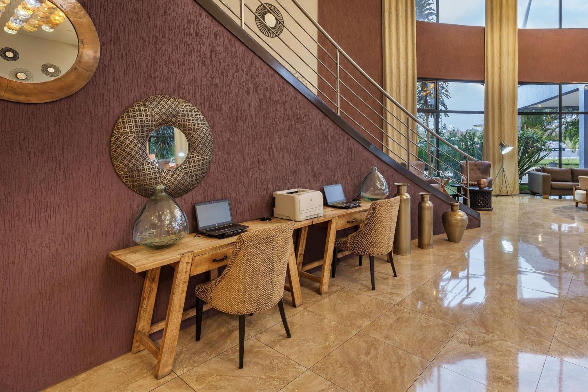Protea Hotel By Marriott Ндола Екстер'єр фото